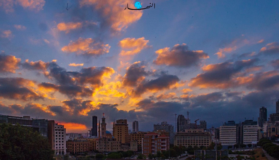 غروب الشمس في أفق بيروت (نبيل إسماعيل).