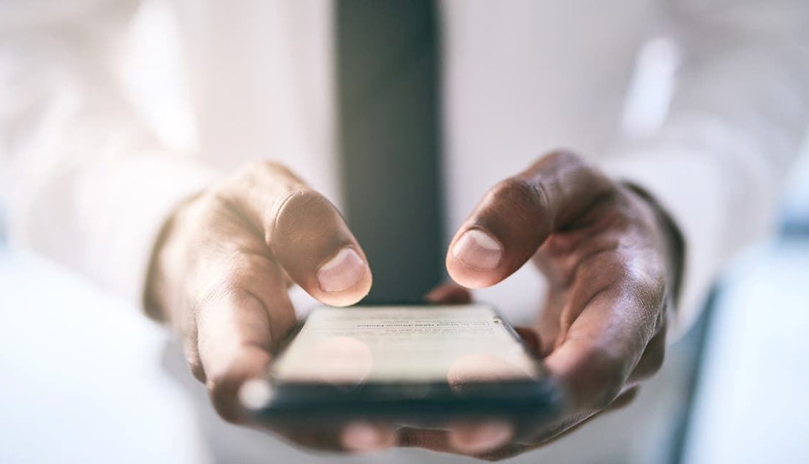 وزارة الاتصالات ترفع تكلفة المكالمات الدولية... ماذا عن "الواتساب"؟