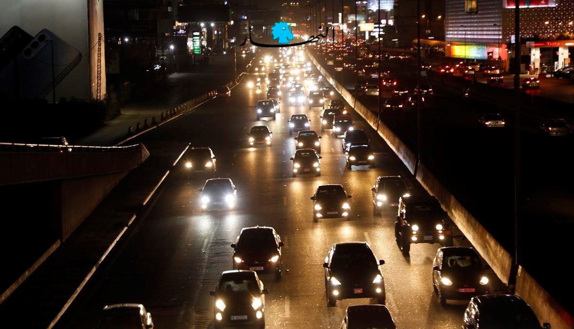 رفع بدل النقل إلى 65 ألفاً وصرف نصف راتب إضافي للقطاع العام... و"الخاص" يصحح الأجور بزيادات لا تدخل في أساس الراتب