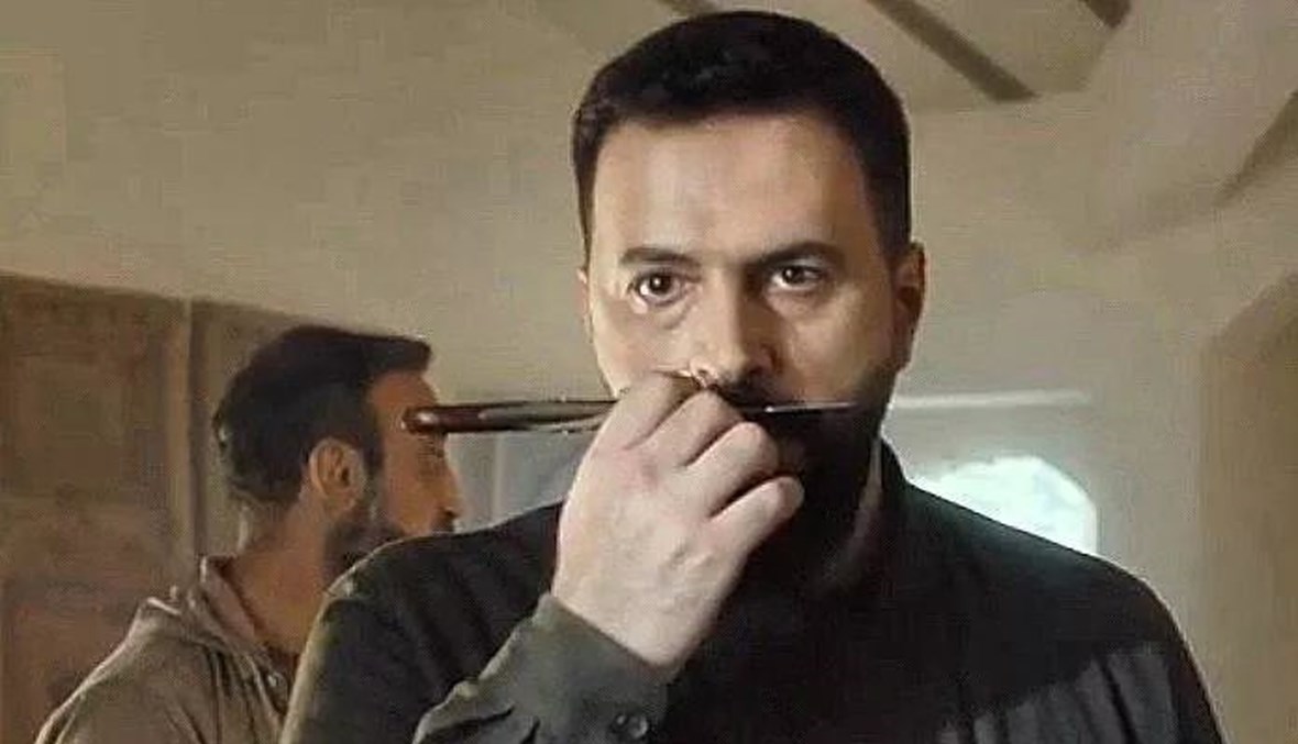 جبل شيخ الجبل "يسرّح شاربه بالسكين"... والجمهور يتفاعل (صور)