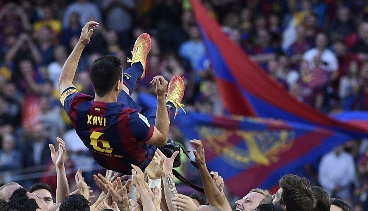 تشافي يعود إلى برشلونة في مهمة إنقاذية