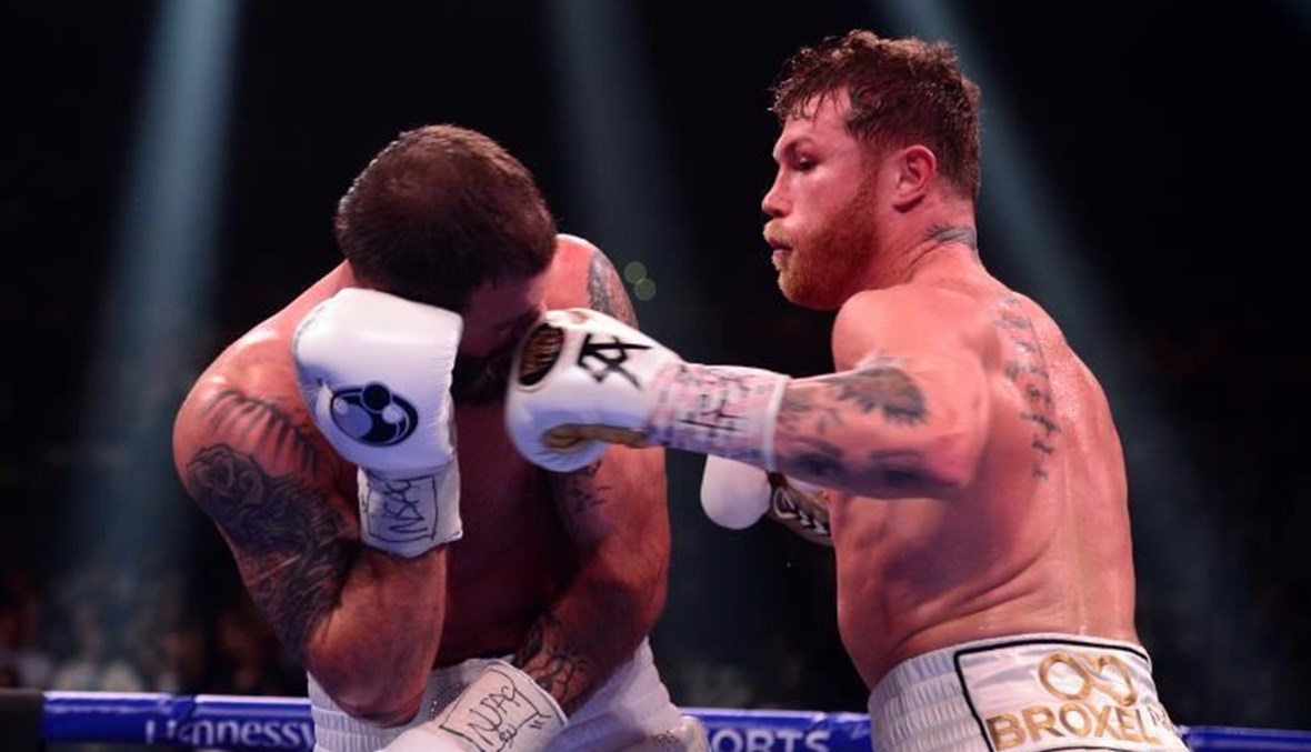 ألفاريز يهزم بلانت بالضربة القاضية