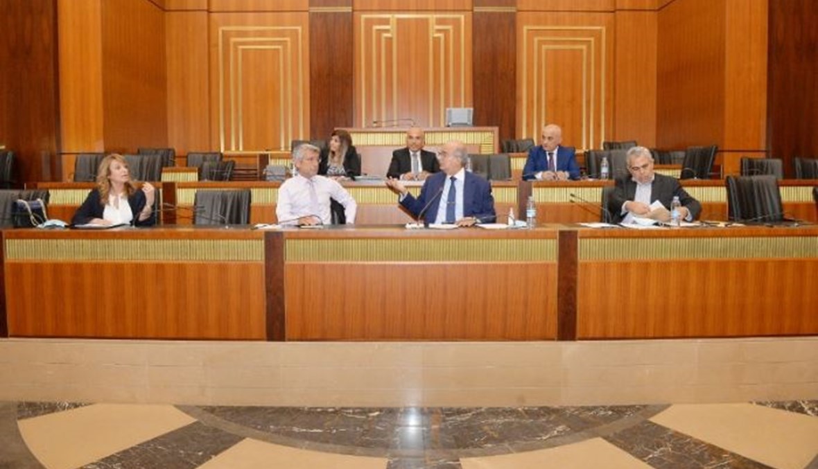 "هناك محطات تخلط البنزين"... هل سيتم فحص عينات في المختبرات للتأكد من النوعية؟