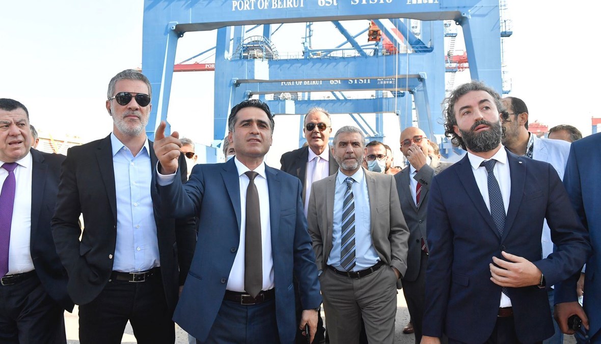 إطلاق المناقصة العمومية لإدارة وتشغيل محطّة الحاويات