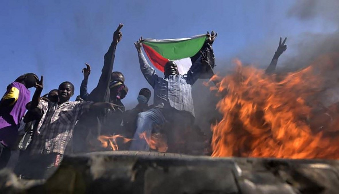 التظاهرات في السودان (أ ف ب).