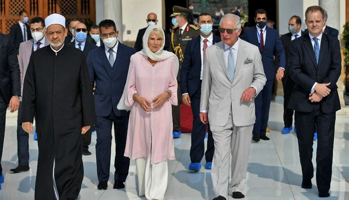 الأمير تشارلز التقى شيخ الأزهر في مصر (أ ف ب).