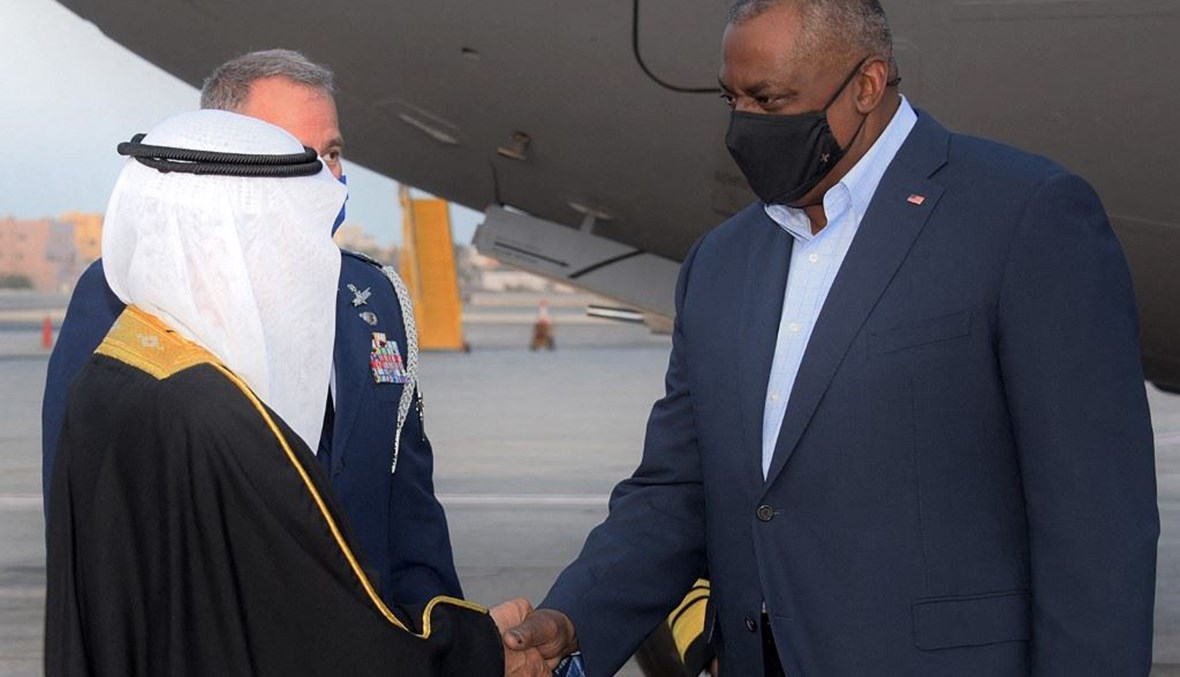 وزير الدفاع الأميركي في البحرين (ا ف ب)