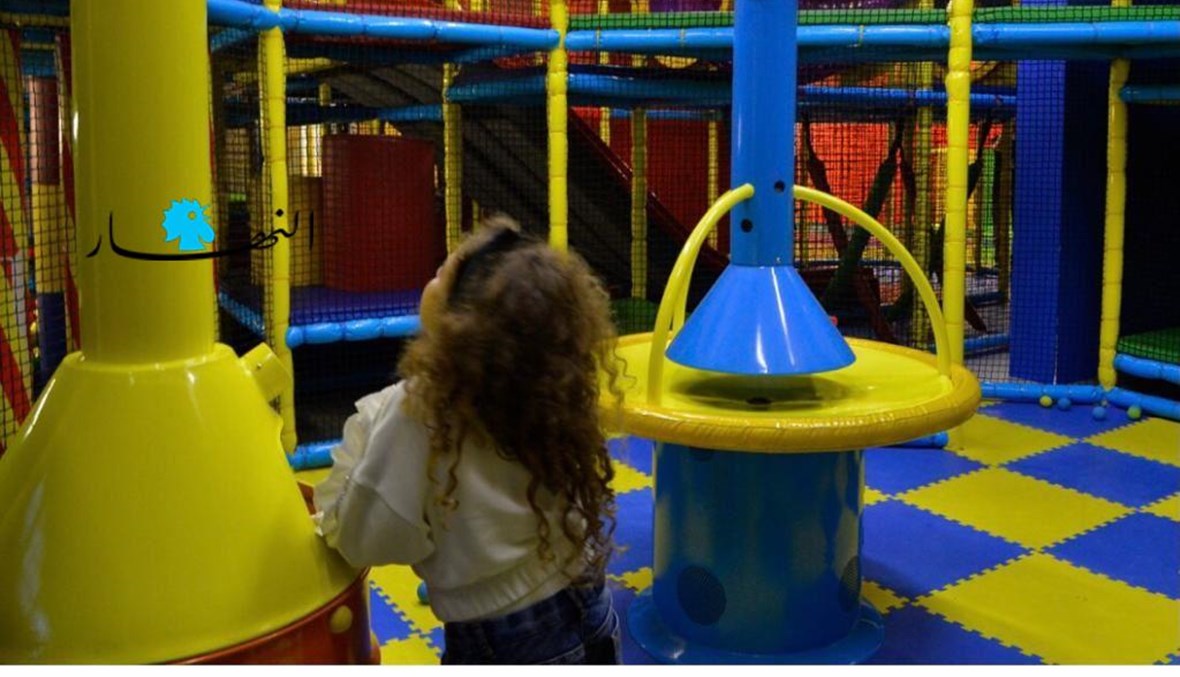 "مواقف محرِجة وصعبة"… كيف نقنع الأطفال بالحرص على المال وعدم شراء الأغلى ثمناً؟