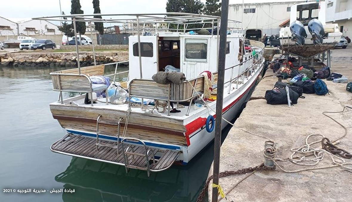 بالصور- الجيش يحبط عملية تهريب غير شرعية عبر البحر... إنقاذ 91 شخصاً من الغرق