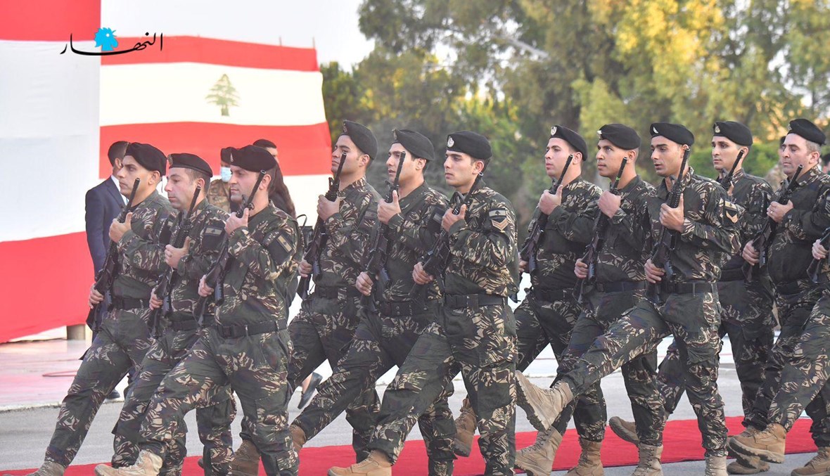 التحضيرات للعرض العسكري بمناسبة عيد الاستقلال في اليرزة (نبيل إسماعيل).