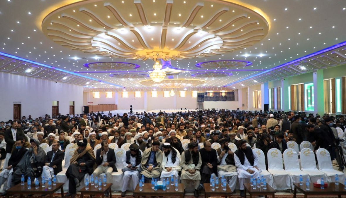 أفغان من أقلّية الهزارة الشيعية خلال تجمع في كابول (25 ت2 2021، أ ف ب). 