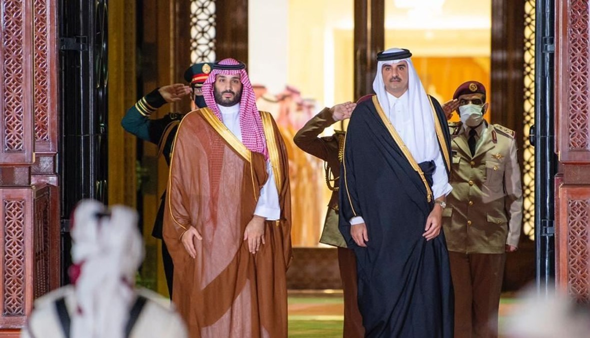 أمير قطر مستقبلاً ولي العهد السعودي في الدوحة (وكالة "واس").