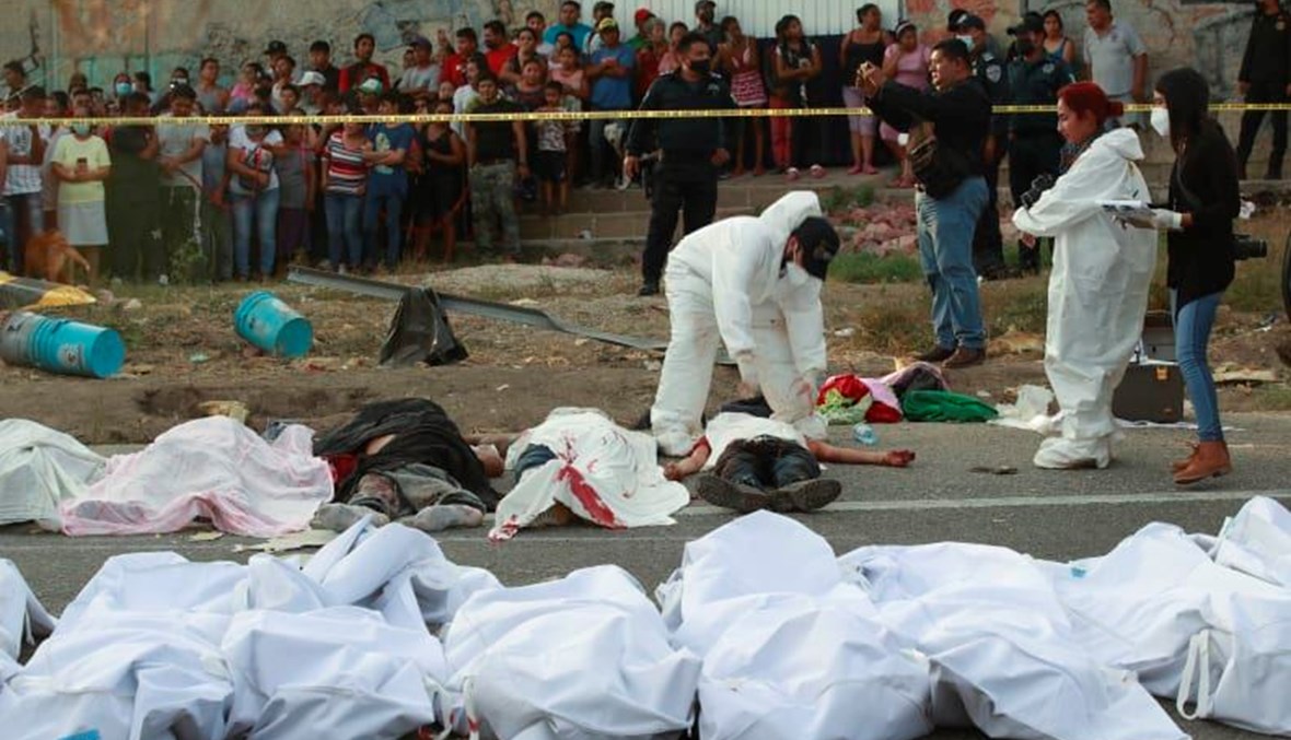 مقتل مهاجرين غير شرعيين بحادث سير في المكسيك.