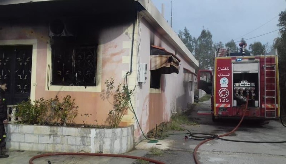 إخماد حريق في بلدة كروم عرب العكارية.