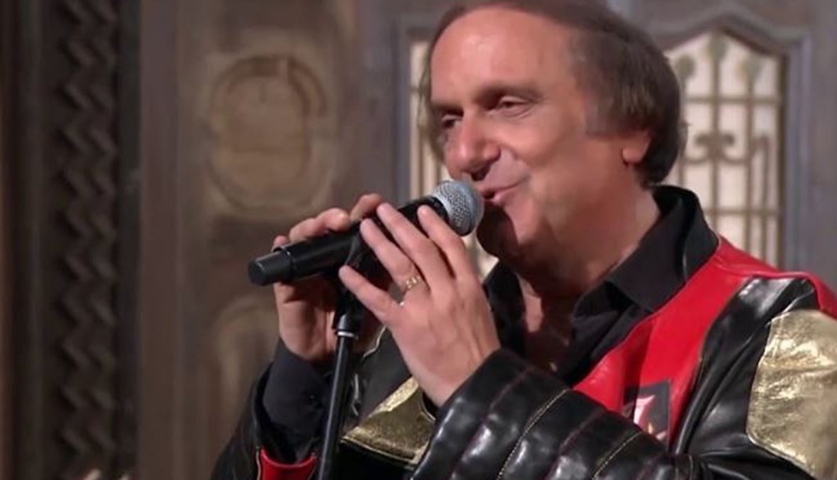 "آه آه على هالإيّام"... رحلة في مسيرة الراحل الكبير سامي كلارك الساحرة (فيديو)