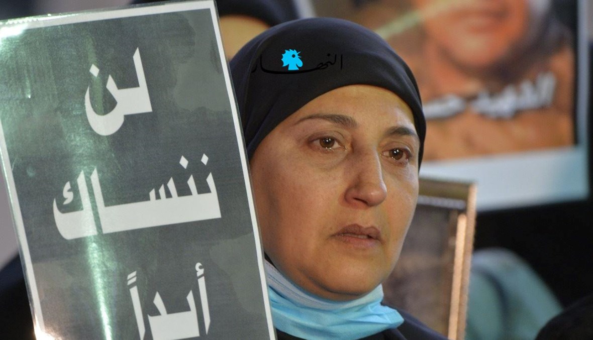 "لن ننساك"... وقفة احتجاجية لتجمع أهالي شهداء الرابع من آب أمام مرفأ بيروت (صور)