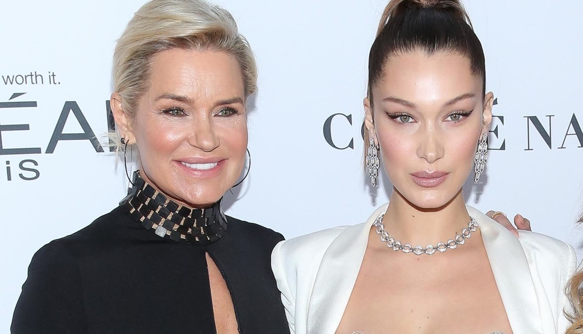 والدة بيلا حديد تتعرّض لانتقادات لاذعة... "أم فظيعة!"