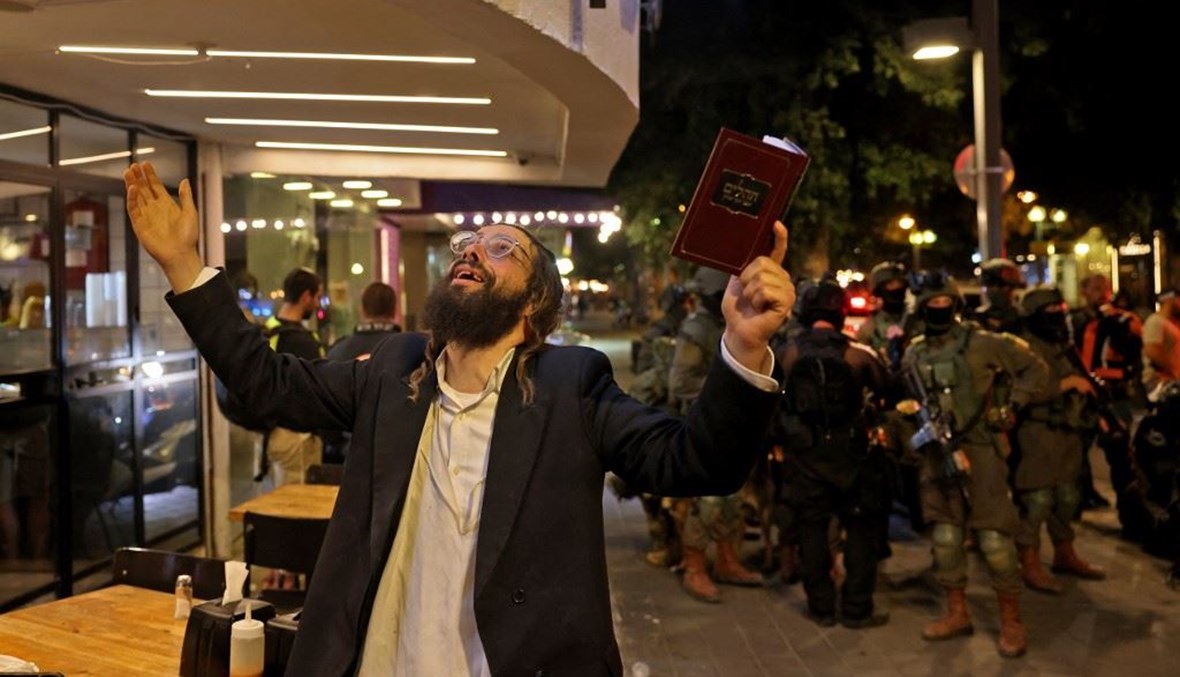 "حماس" تصف عملية تل أبيب بـ"البطولية"... ومقتل منفّذ الهجوم في الضفة الغربية