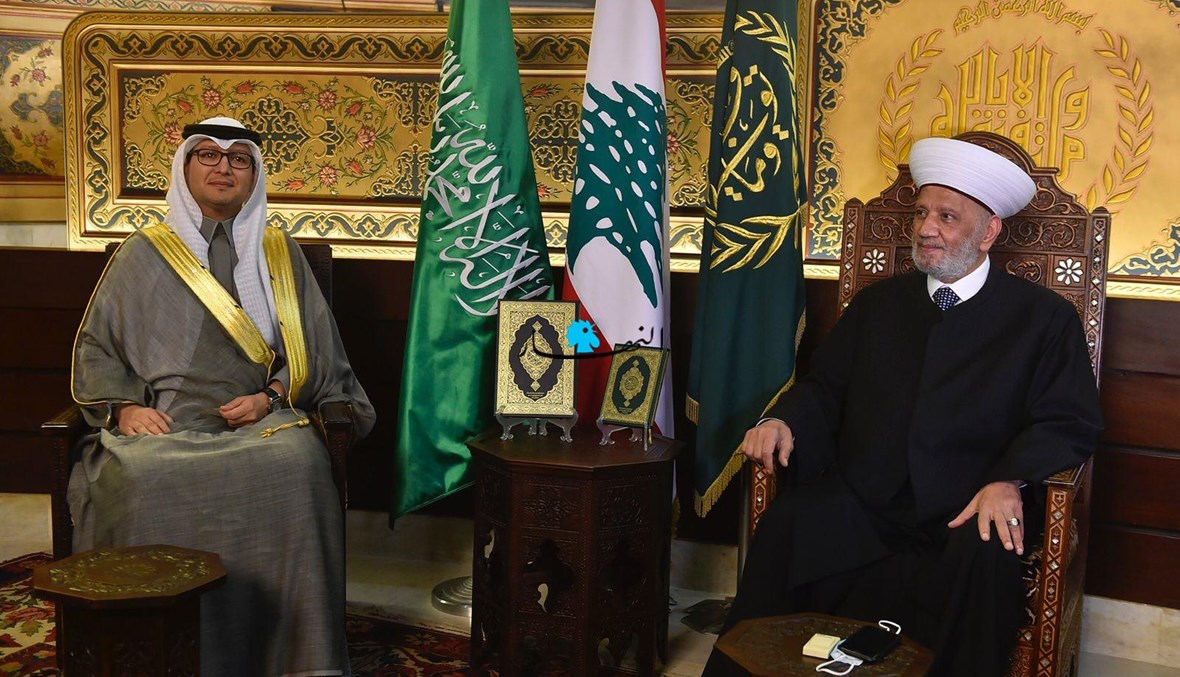 "العودة تبشّر بالخير"....  بخاري زار دار الفتوى و"الشيعي الأعلى" ودار الطائفة الدرزية (صور)