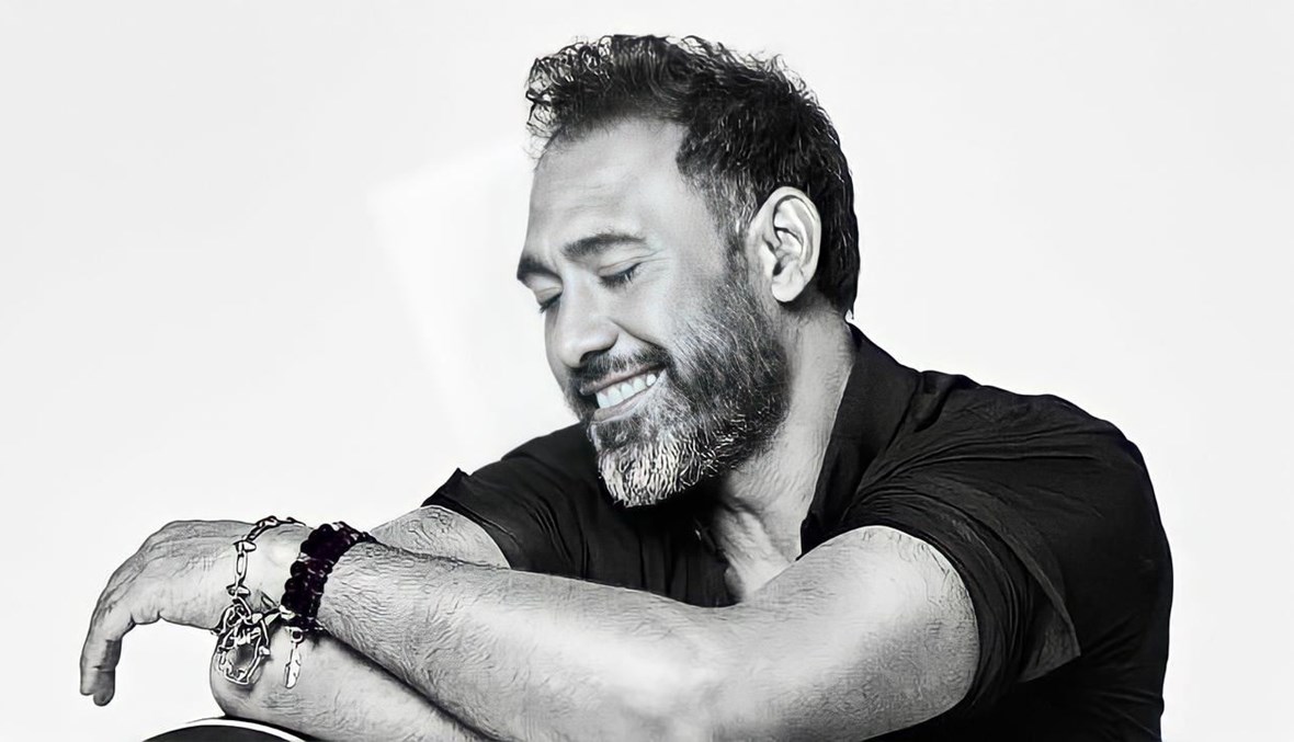 عمرو مصطفى يتصدَّر الترند بسبب إيمليا كلارك