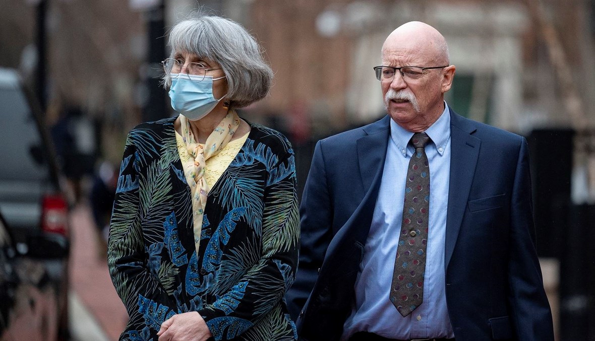 جهادي "البيتلز" يلزم الصمت خلال محاكمته