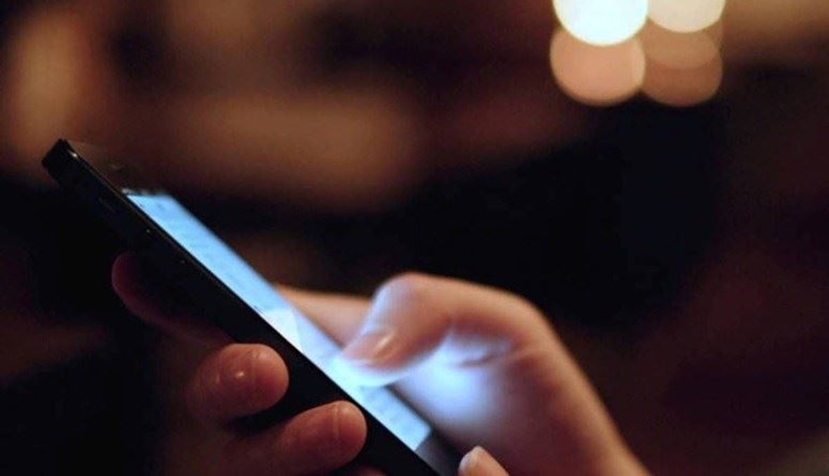 نقابة موظفي شركتي الخليوي أنذرت "تاتش" و"ألفا": لتسديد مستحقات الموظفين