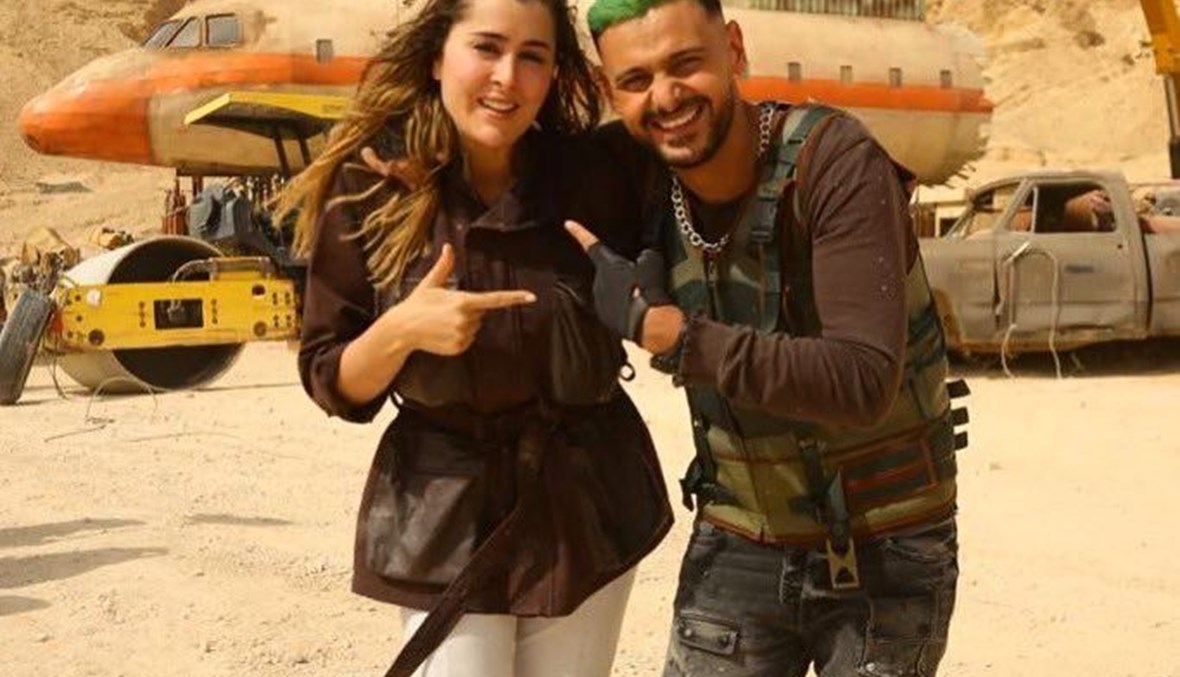 رامز جلال يتلقّى "ركلة" قويّة من عائشة بن أحمد