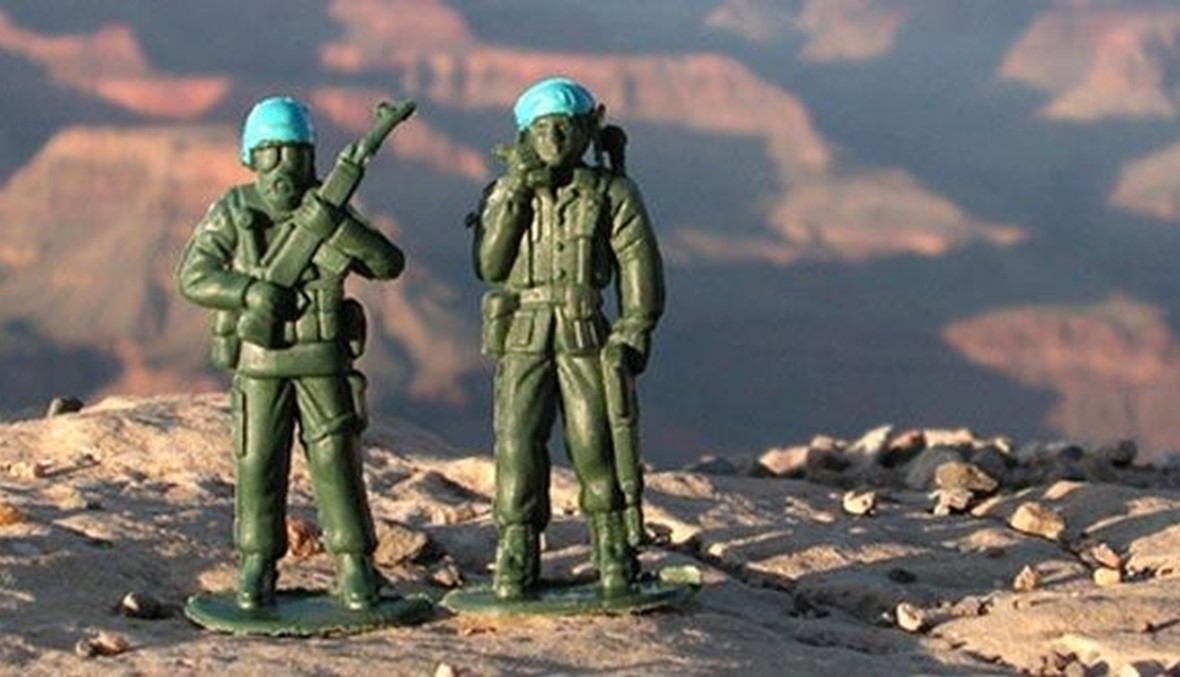 كتيبة "حفظ السلام" بقبعات زرقاء في "الجيش الحر"