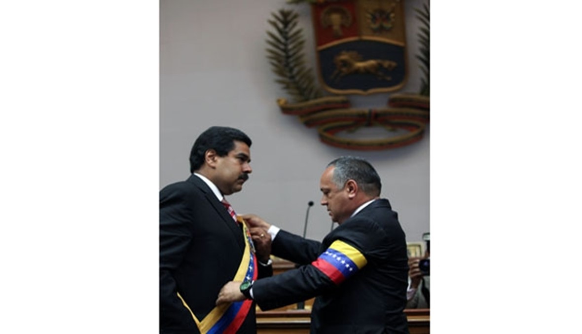 مادورو يستعجل إجراء انتخابات رئاسية مبكرة وموسكو تعتزم المحافظة على علاقاتها مع فنزويلا