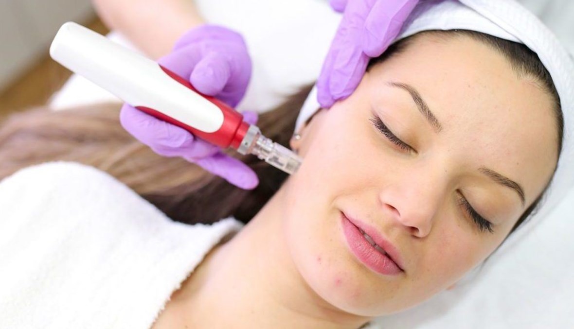 تقنية الميكرونيدلينغ... شروط استخدامها وفوائدها الجلدية