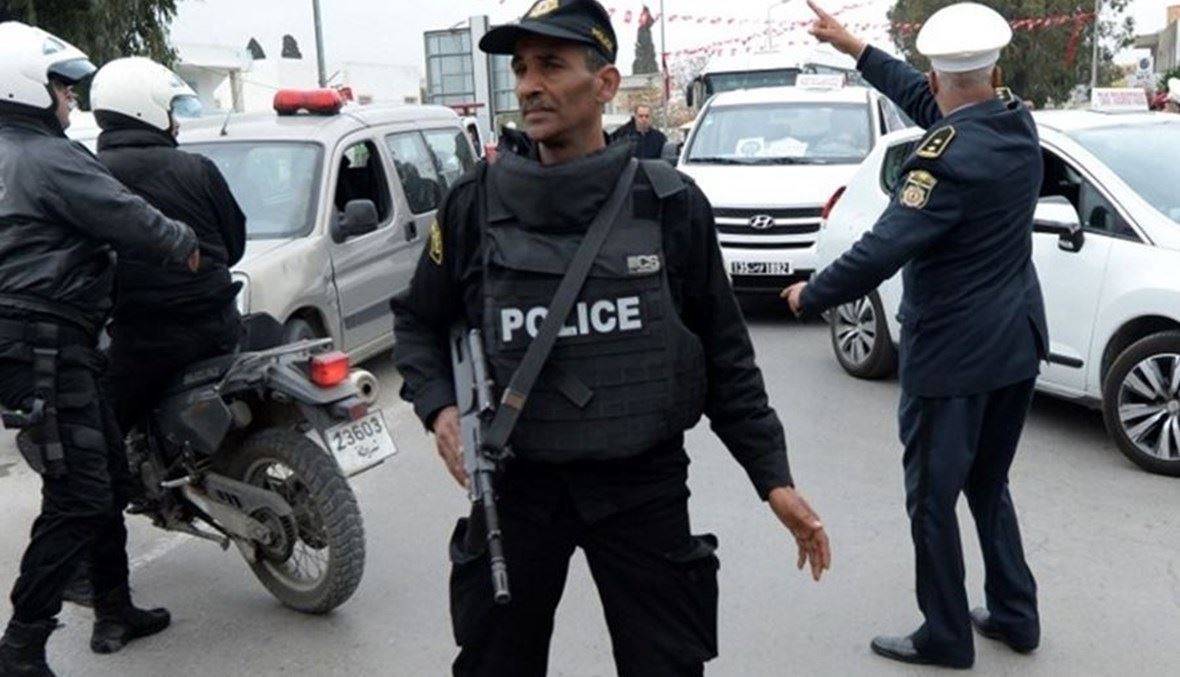 الشرطة التونسية تعتقل عز الدين الحزقي المنتقد البارز للرئيس